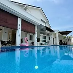 Ipoh Seri Bougainvillea Luxe Villa With Private Splendid Pool