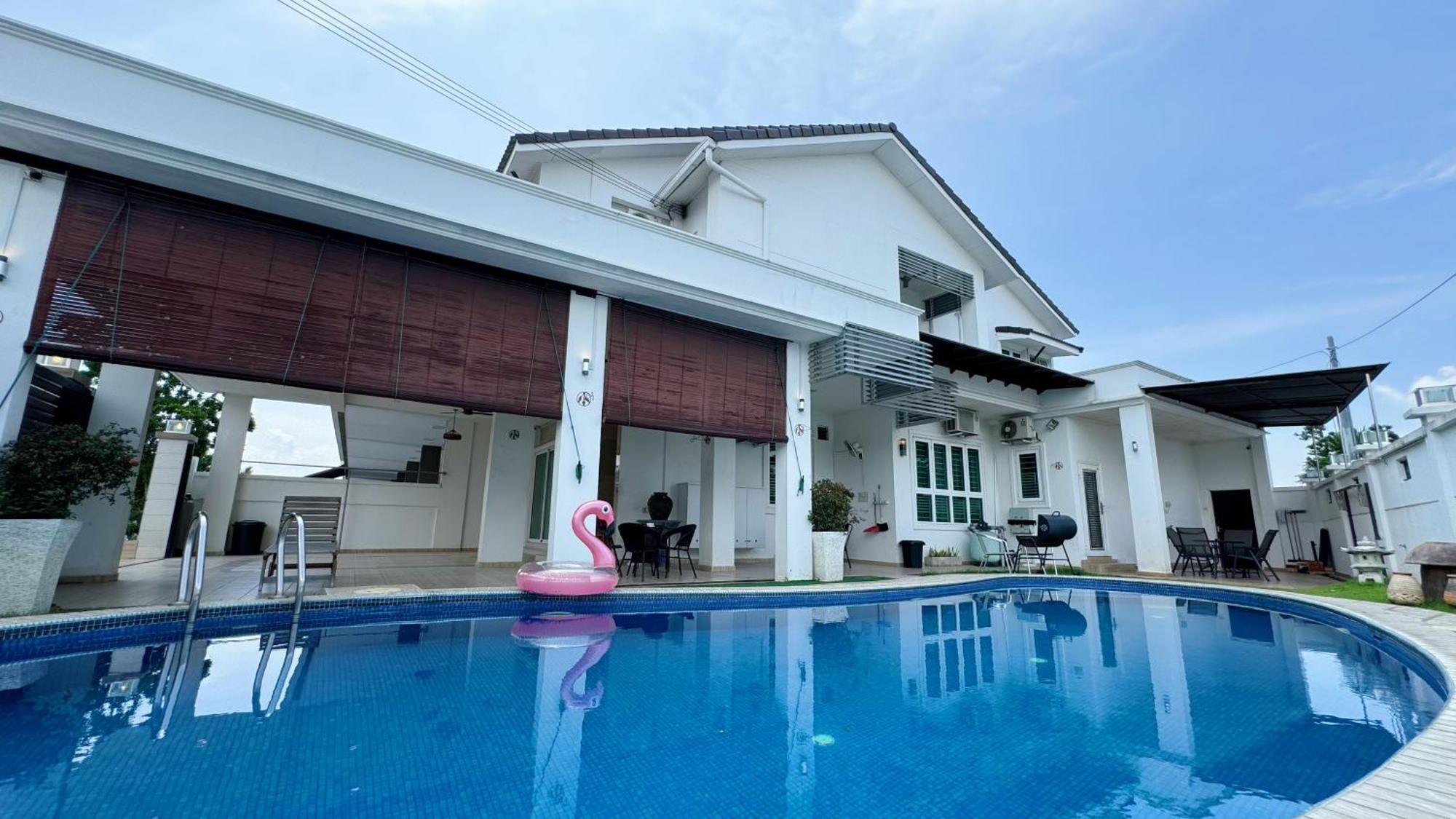 Seri Bougainvillea Luxe With Private Splendid Pool Vila