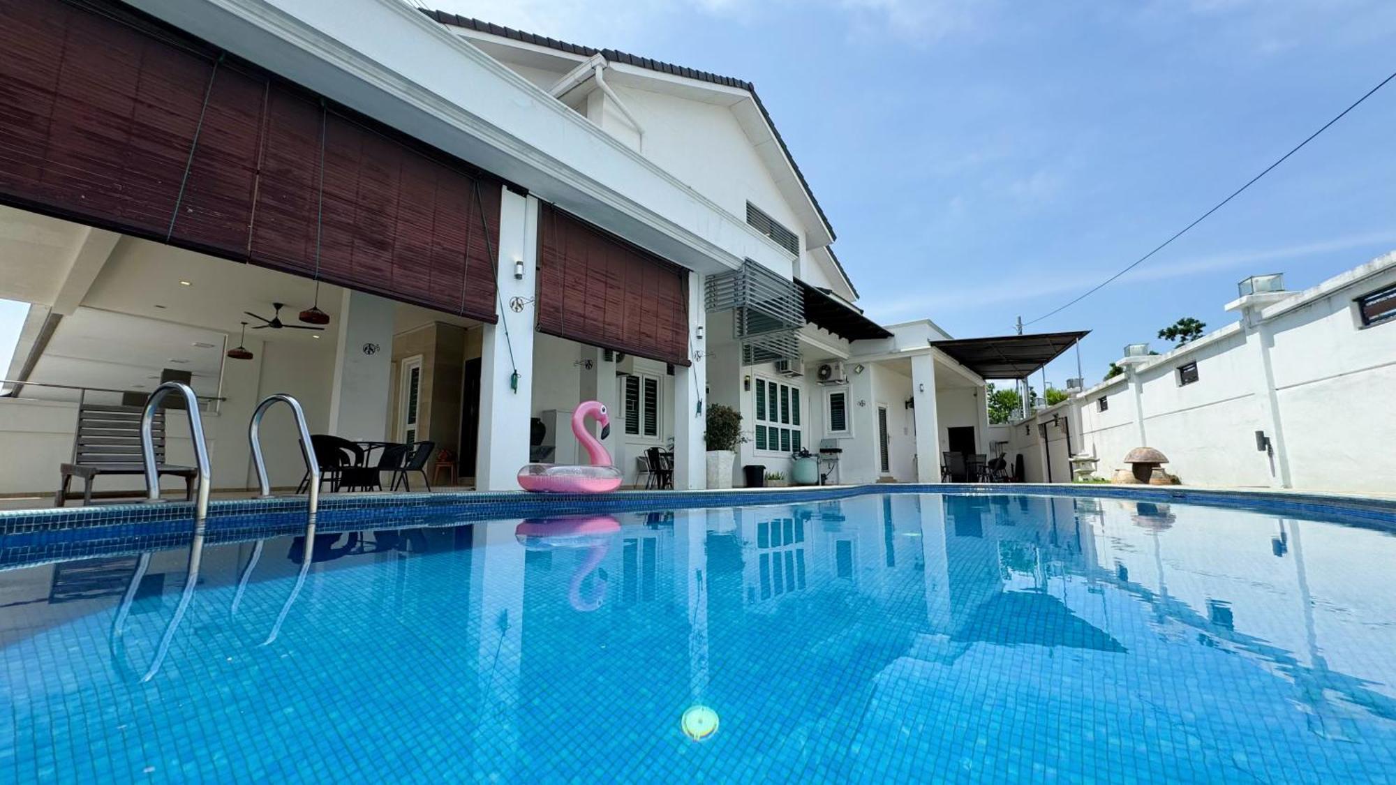 Vila Seri Bougainvillea Luxe With Private Splendid Pool
